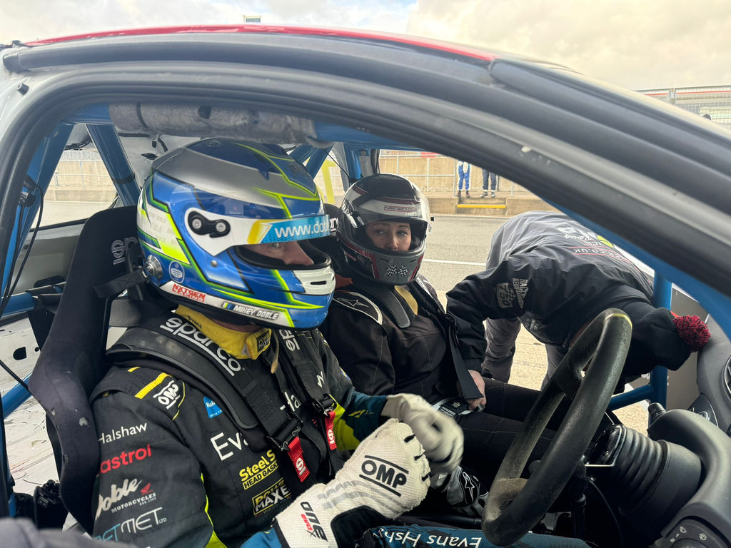 Brands Hatch Trackday - Race Clio Hire & Circuit Hire - Selected Dates Available
